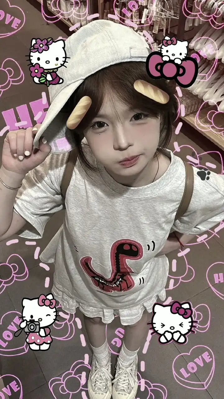 Ghép ảnh Hello kitty Template For Instagram